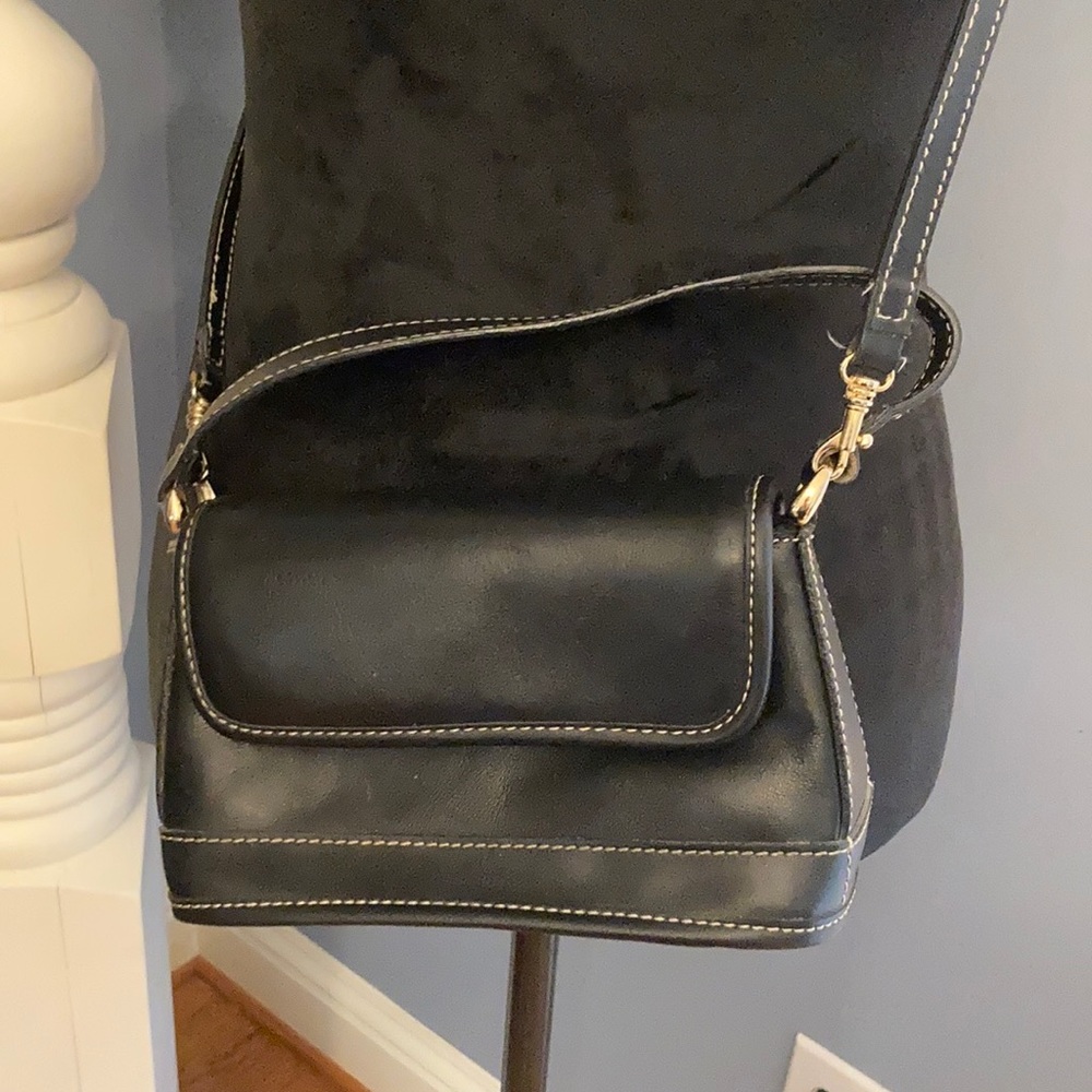 Black Leather Stitched Cross body.